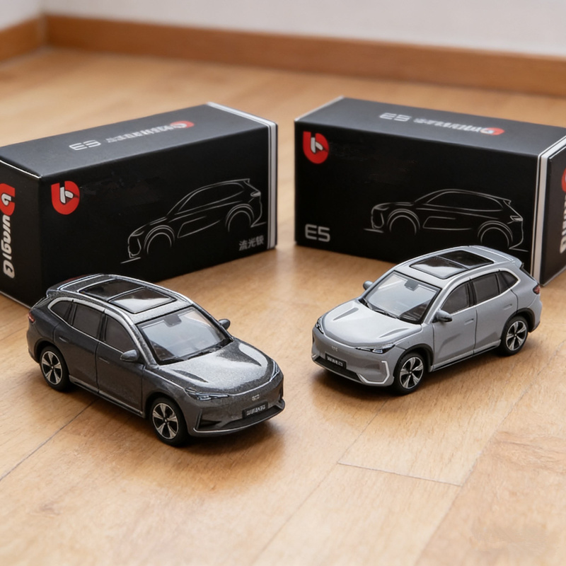 Renewable Energy Engineering - Bburago 1:64 Geely E5 EX5 SUV